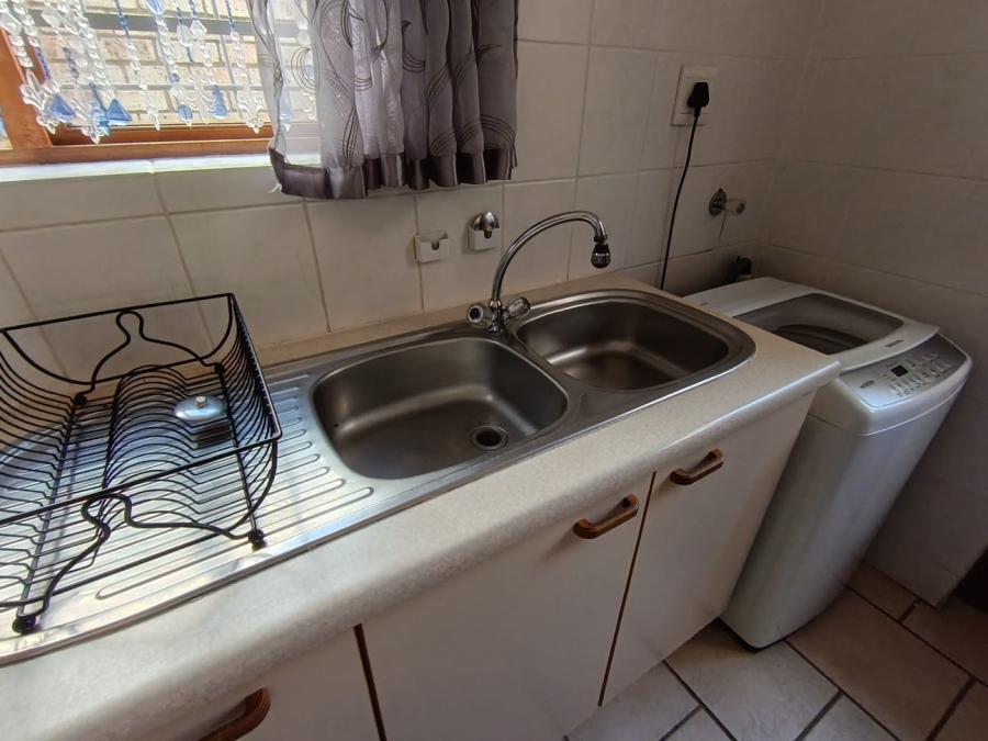 2 Bedroom Property for Sale in Jeffreys Bay Central Eastern Cape